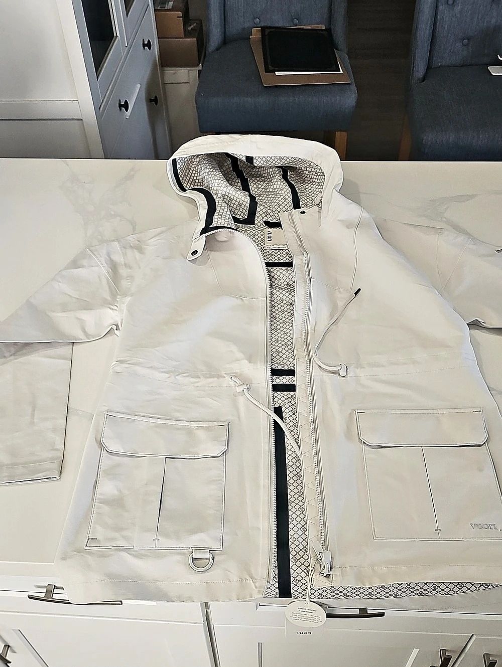 Vuori Pfeiffer Rain Jacket Utility Jacket Color Silvet Cloud Med